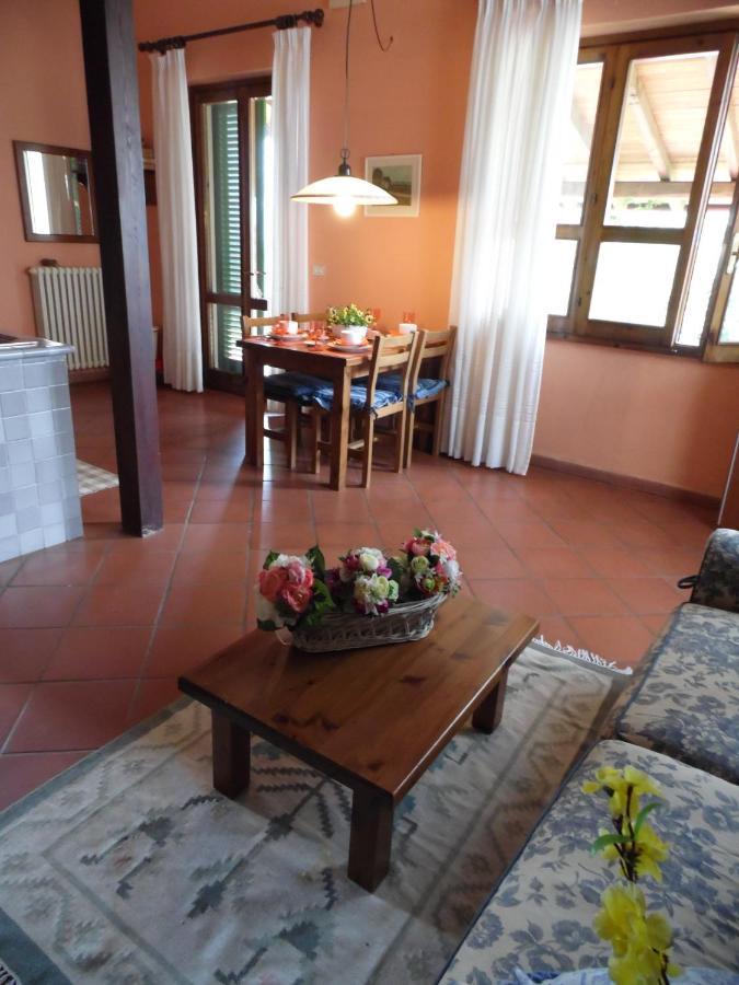 Casa Vacanze Casa Italia Lamporecchio Exteriör bild