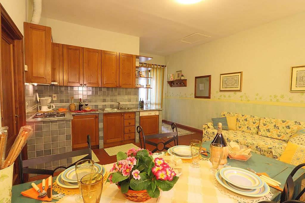 Casa Vacanze Casa Italia Lamporecchio Exteriör bild