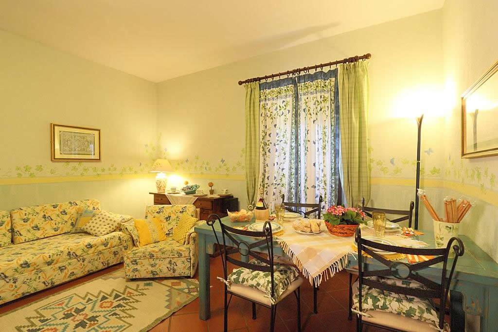 Casa Vacanze Casa Italia Lamporecchio Exteriör bild
